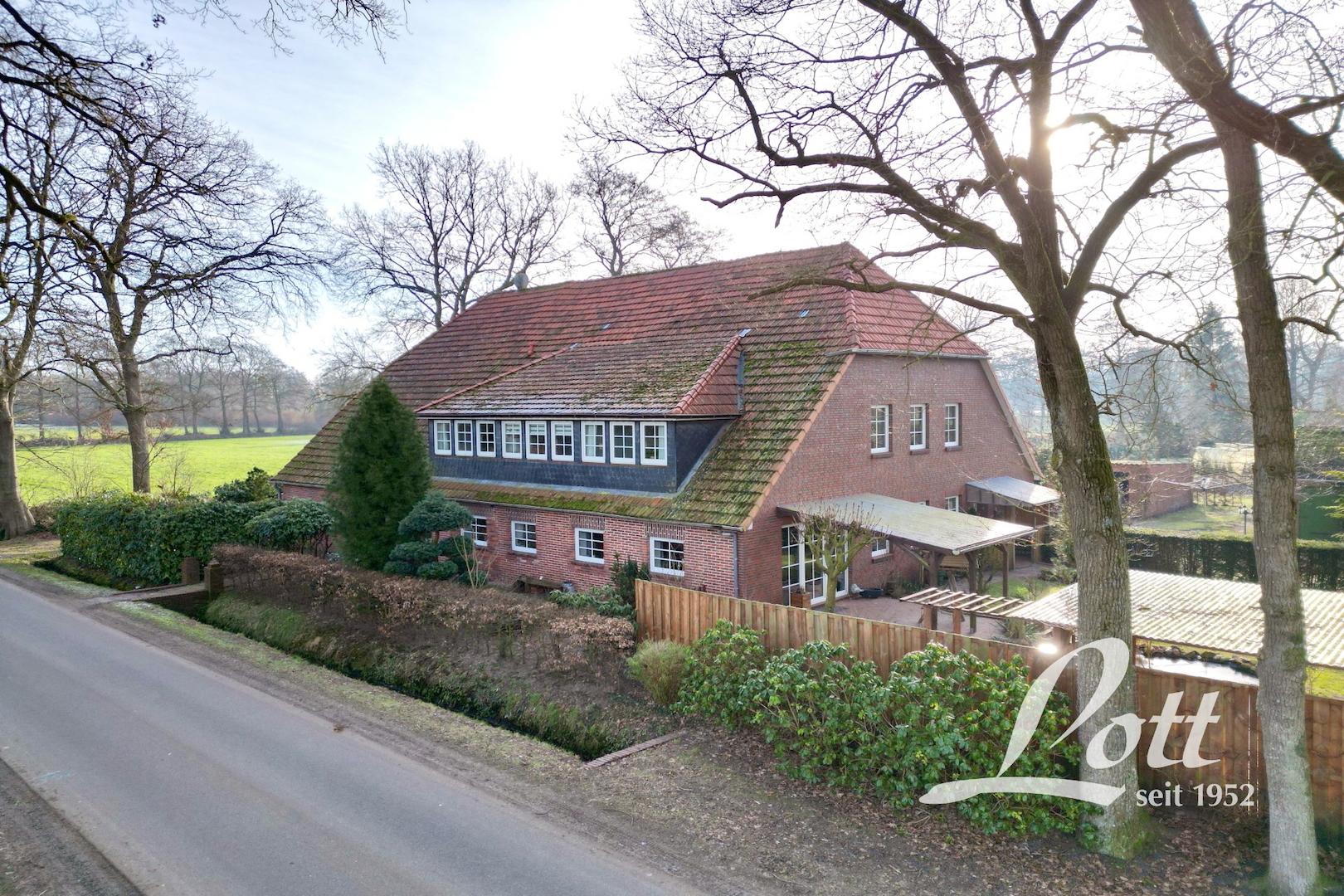 Straßenseitige Ansicht