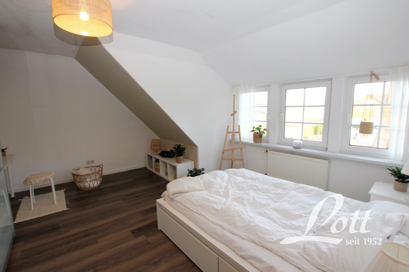 Schlafzimmer Dachgeschoss Hauptgebäude