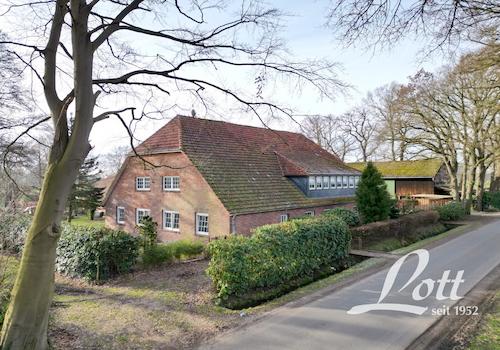 straßenseitige Ansicht