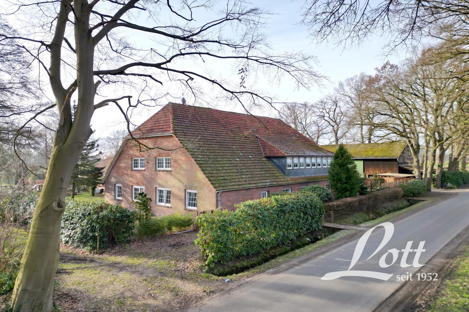 straßenseitige Ansicht