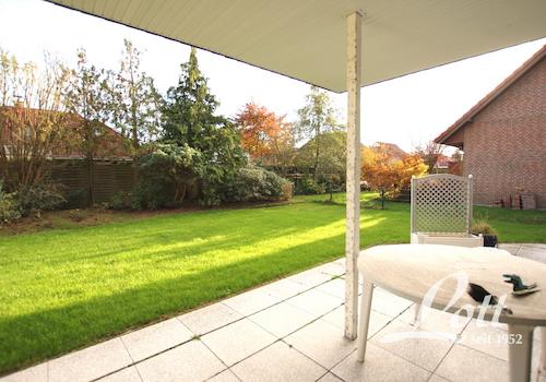 überdachte Terrasse (Süd-West)