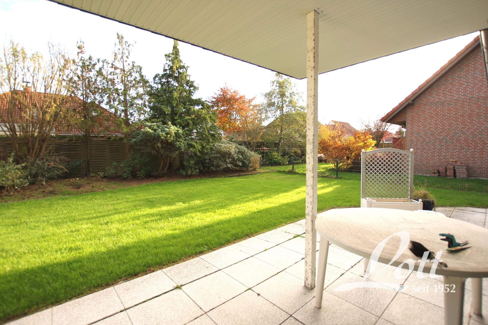 überdachte Terrasse (Süd-West)