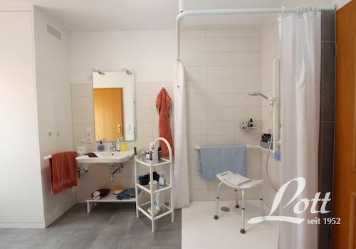 barrierefreies Badezimmer Neubau im EG