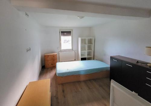 Zimmer 1 OG