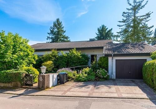 Freistehendes Einfamilienhaus in sonniger Wohnlage