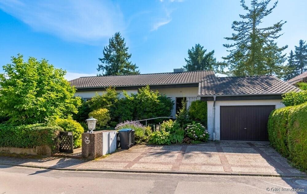 Freistehendes Einfamilienhaus in sonniger Wohnlage