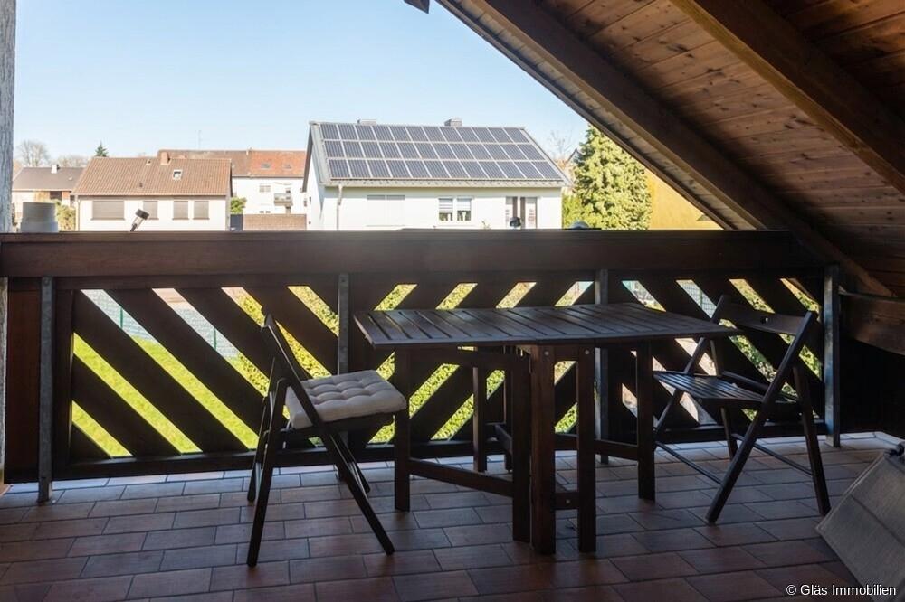 Überdachter Balkon
