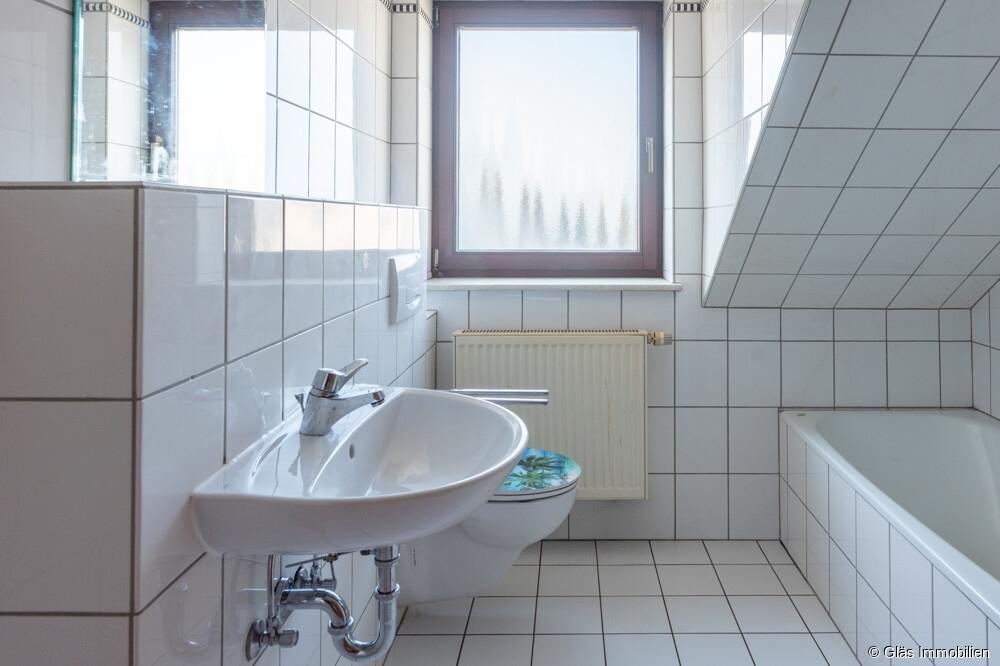 Bad mit Wanne und...