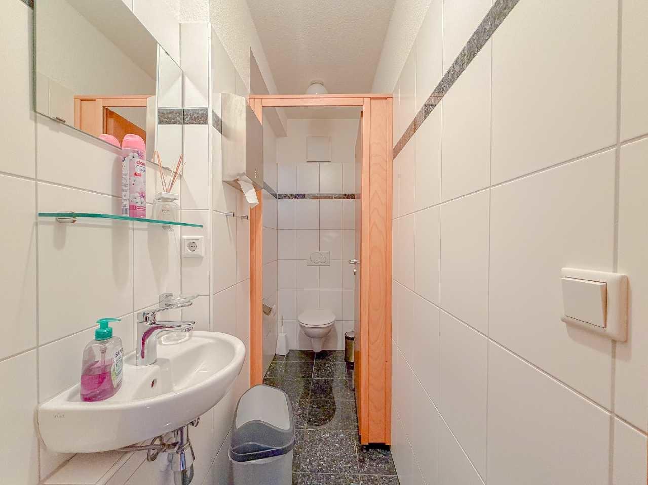WC 2