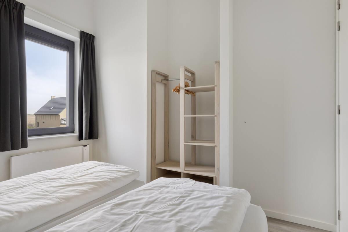 Schlafzimmer2, Regal