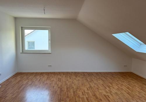 Wohn-, Schlafzimmer