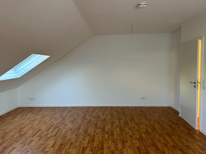 Wohn-, Schlafzimmer