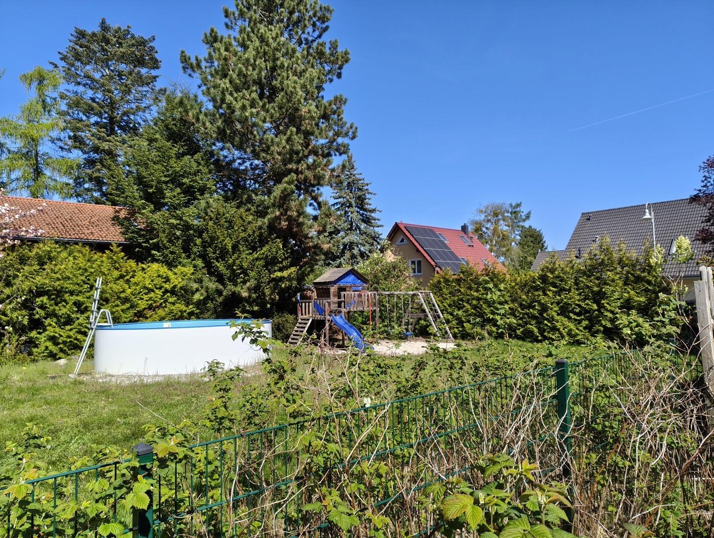 Blick vom Nachbargrundstück