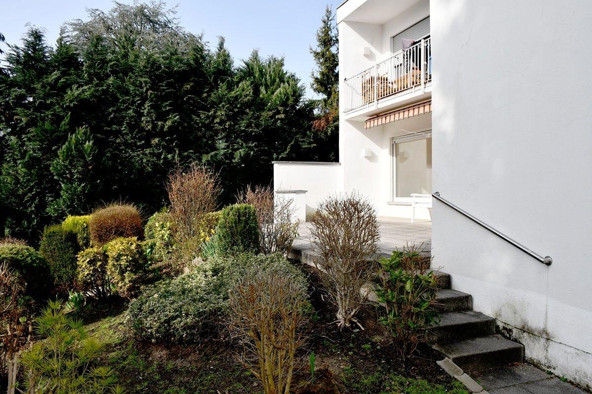 Terrasse mit Gartenzugang