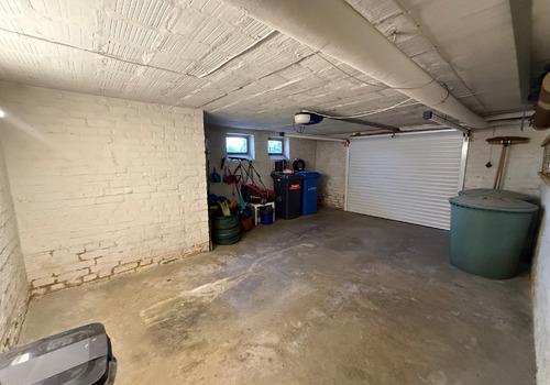 Kellergarage