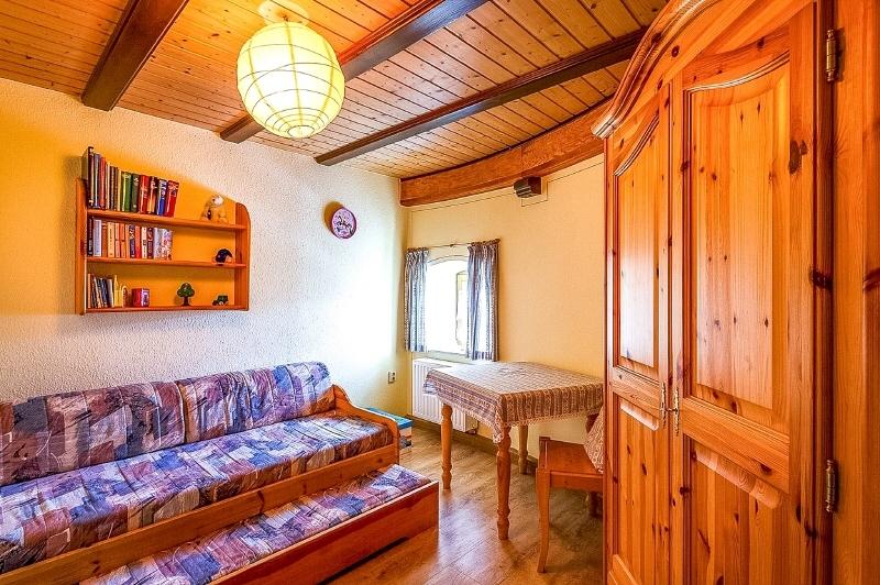 Im Ferienhaus (5)