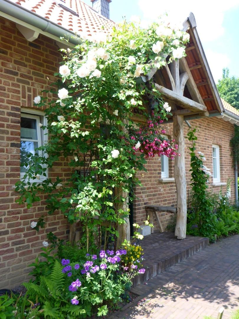 Hauseingang überdacht