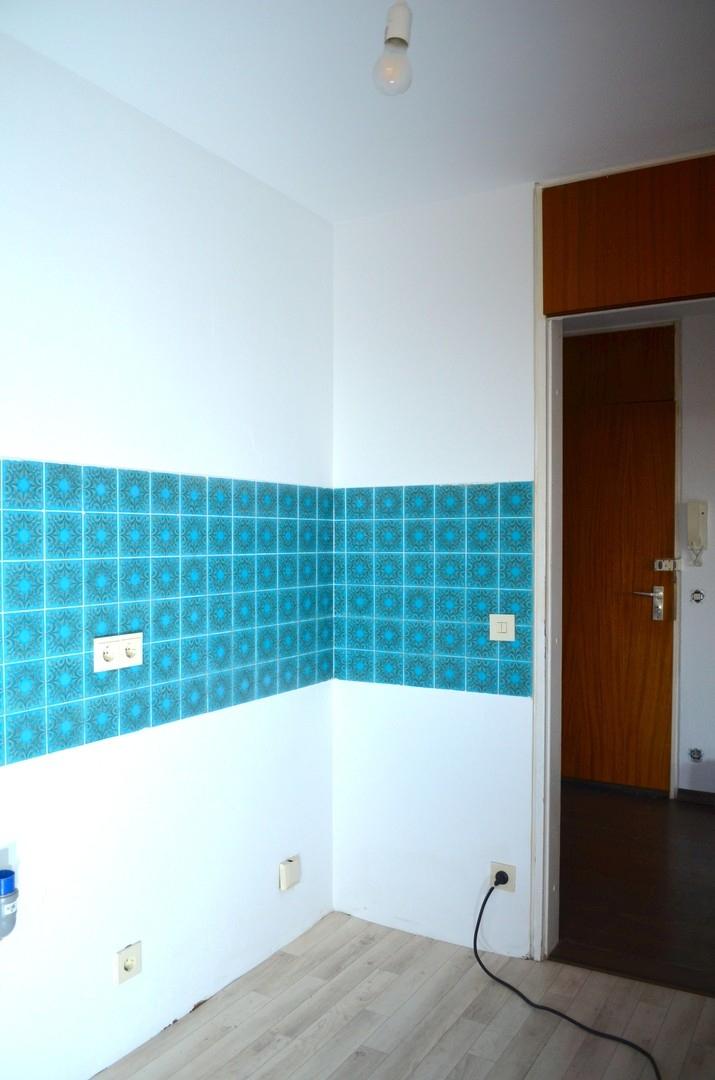 Fliesenspiegel der Küche, Tür 