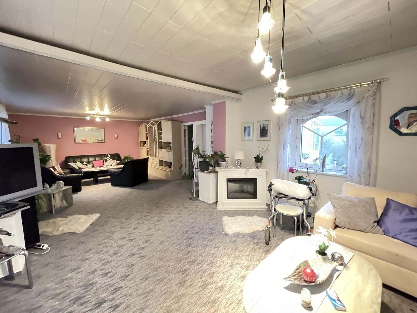 Wohnzimmer (OG)