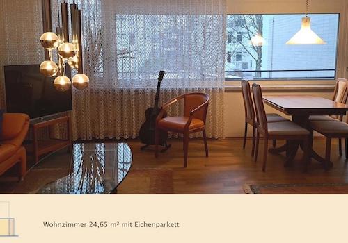 Wohnzimmer Ansicht 2