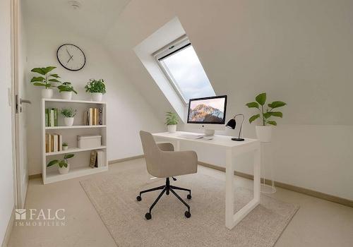 Büro gestaged 