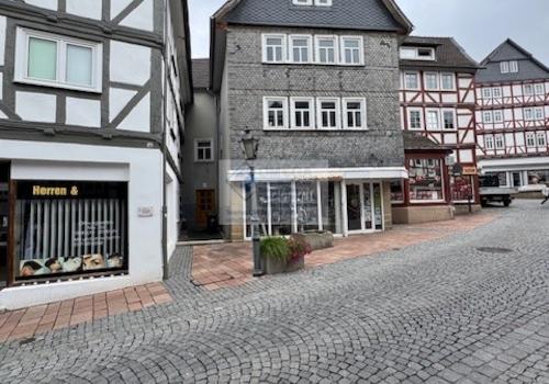 Straßenansicht