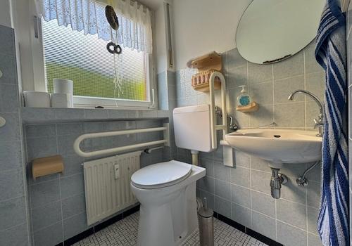 Gäste-WC EG