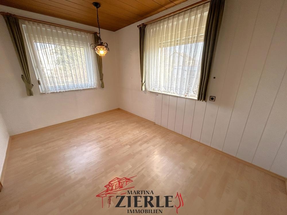10- Zimmer EG
