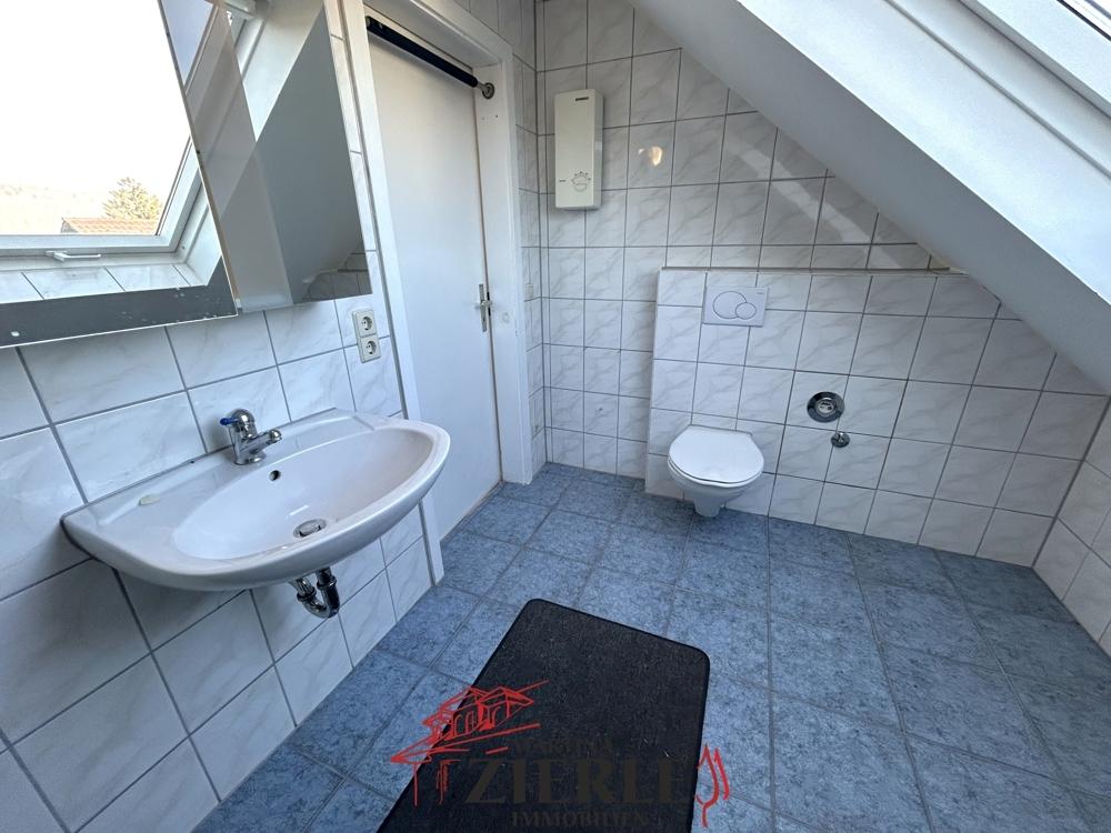 22- Badezimmer DG
