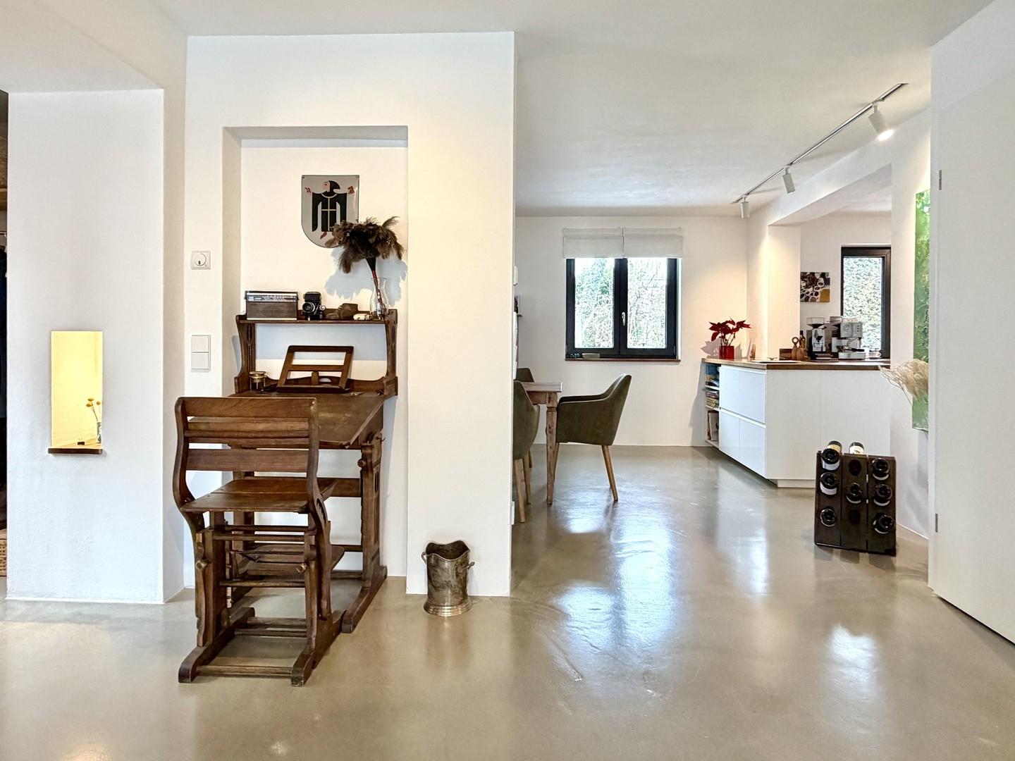 Flurbereich Einheit s/w