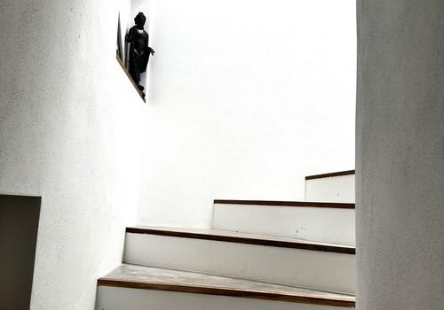 Treppenaufgang Einheit s/o