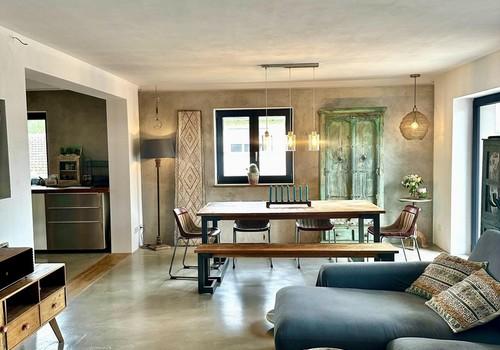 Wohn/Esszimmer 8 Einheit s/o