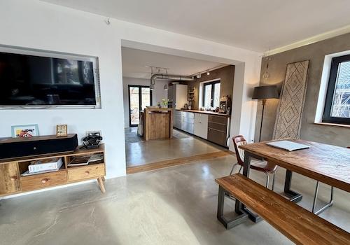 Wohn/Esszimmer 4 Einheit s/o