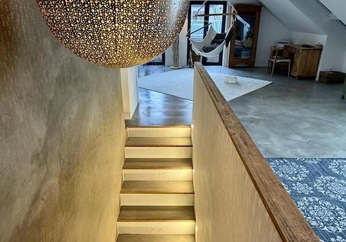 Treppenaufgang Einheit s/o