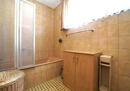 TL-Badezimmer m/ WCEG
