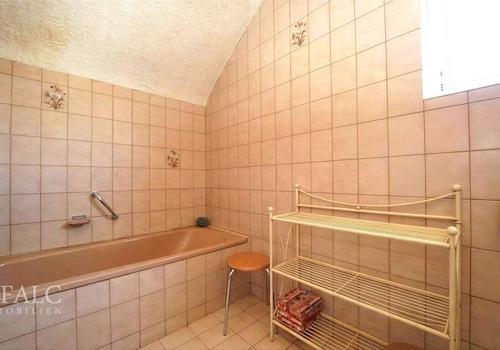 TL-Badezimmer m/ WC DG