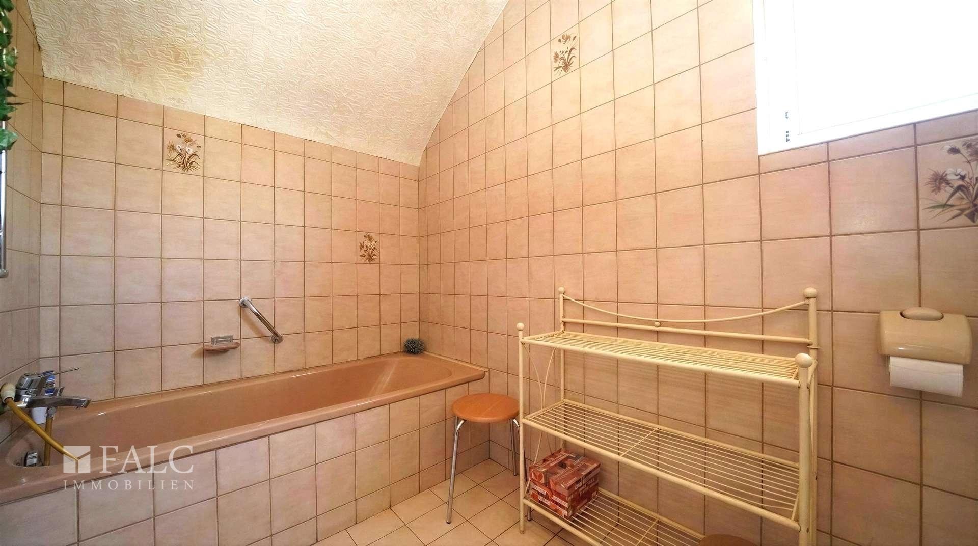 TL-Badezimmer m/ WC DG