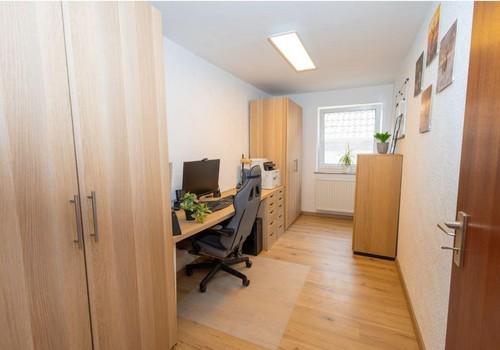 Büro Einliegerwohnung 