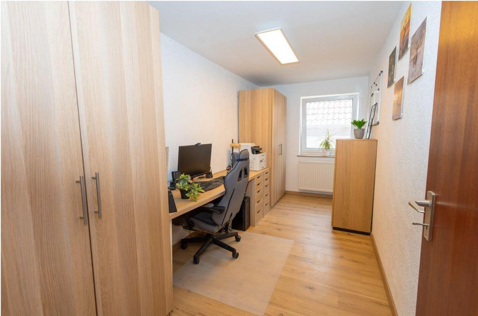 Büro Einliegerwohnung 