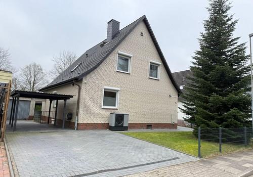 vordere Hausansicht