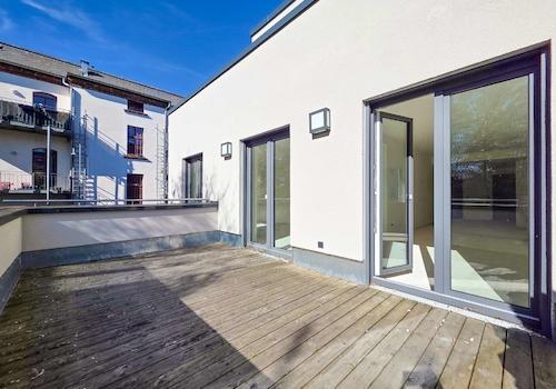 Sonnige Terrasse