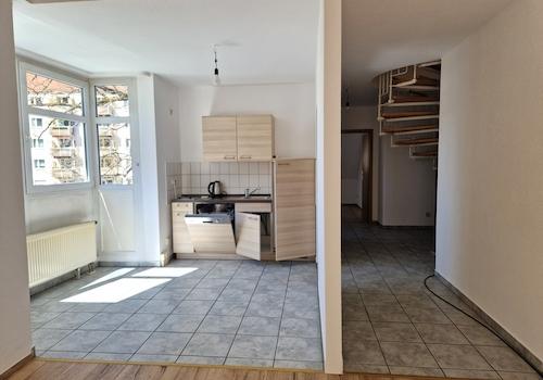 Blick WZ in offene Küche