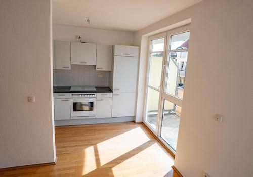 Küche mit Balkon