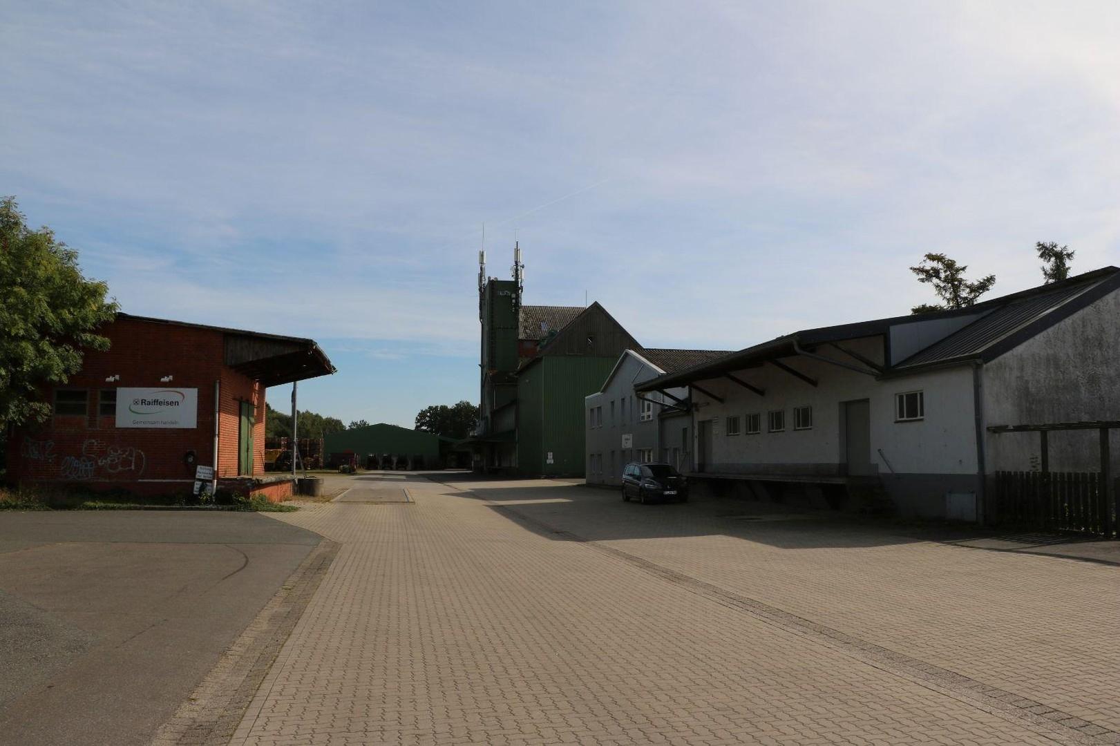 Blick über die Freifläche