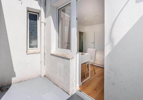 Balkon zum WG-Zimmer