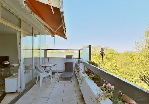 Dachbalkon mit Makise