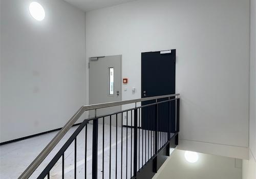 Eingang Büro vom Treppenhaus