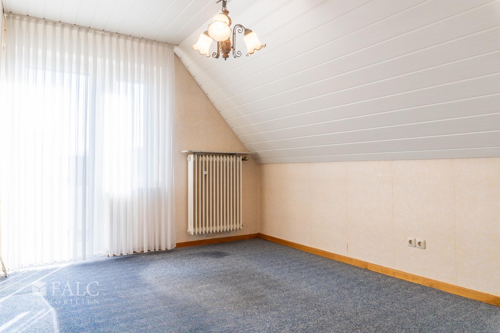 Kind 2 zur Straße