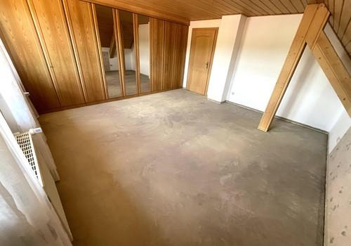 Schlafzimmer mit Einbauschrank