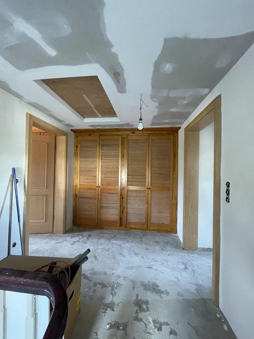 Flur DG mit Einbauschrank